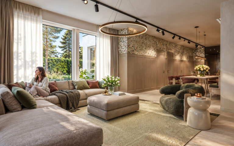 Natural Elegance – Contemporary Family Living Space